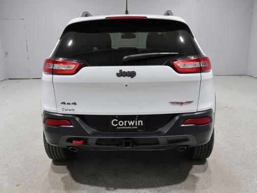 Bright White Clearcoat 2015 Jeep Cherokee Trailhawk