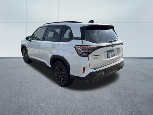 Crystal White Pearl 2025 Subaru Forester Sport