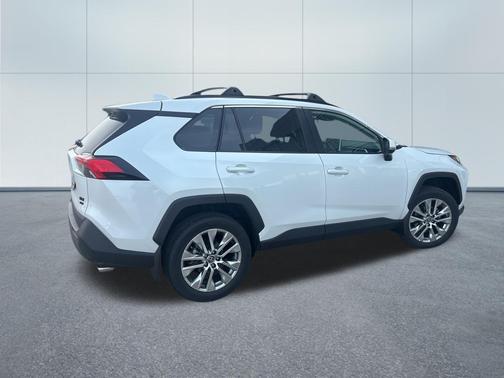Wind Chill Pearl 2024 Toyota RAV4 XLE Premium