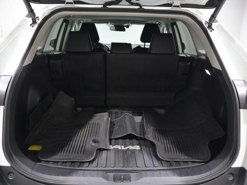 Wind Chill Pearl 2024 Toyota RAV4 XLE Premium
