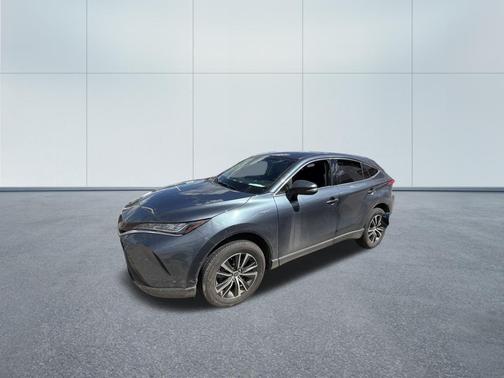 Coastal Gray Metallic 2021 Toyota Venza LE