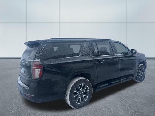 2022 Chevrolet Suburban 4WD Z71