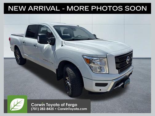 Glacier White 2020 Nissan Titan SV