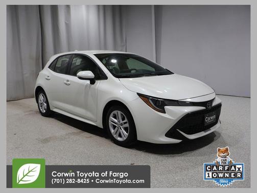 Blizzard Pearl 2019 Toyota Corolla SE