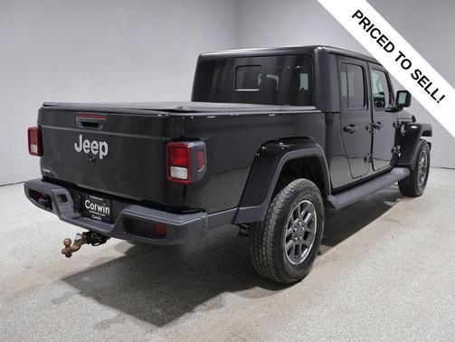 Black Clearcoat 2020 Jeep Gladiator Overland