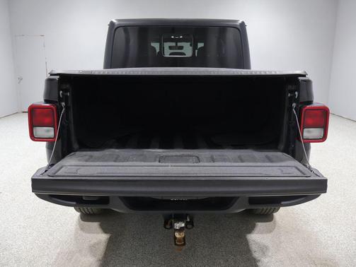 Black Clearcoat 2020 Jeep Gladiator Overland