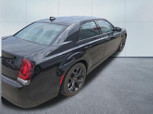 Gloss Black 2022 Chrysler 300 S