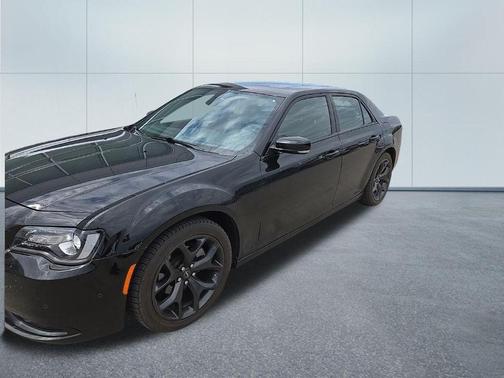 Gloss Black 2022 Chrysler 300 S
