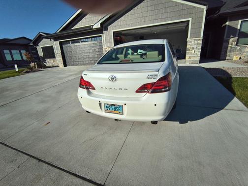 2008 Toyota Avalon Limited