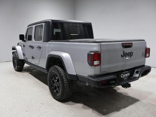 2021 Jeep Gladiator Willys 4x4