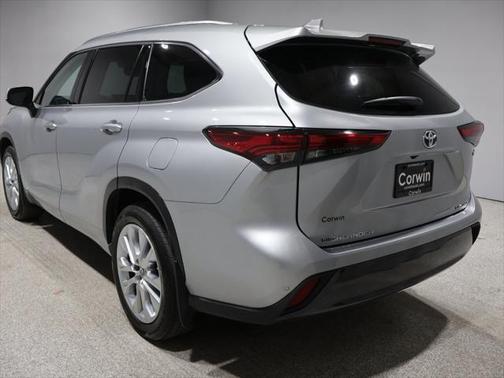 2022 Toyota Highlander Hybrid Limited