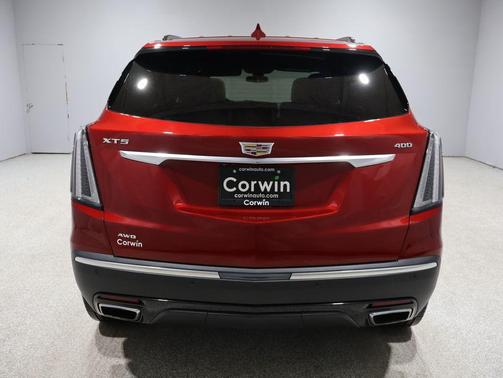 2023 Cadillac XT5 Sport