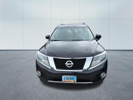 2016 Nissan Pathfinder SL