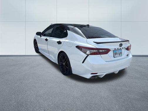 Wind Chill Pearl/Midnight Black Metallic 2023 Toyota Camry XSE