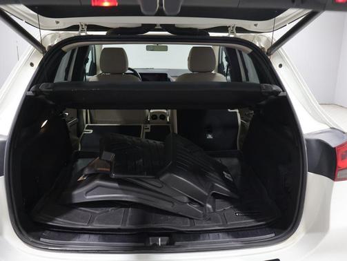 Polar White 2022 Mercedes-Benz GLA 250 4MATIC