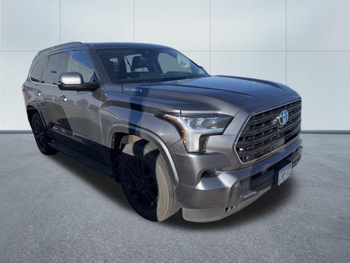 2024 Toyota Sequoia SR5