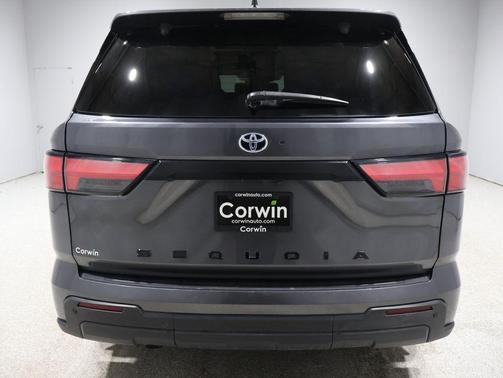 2024 Toyota Sequoia SR5