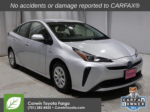 2022 Toyota Prius LE