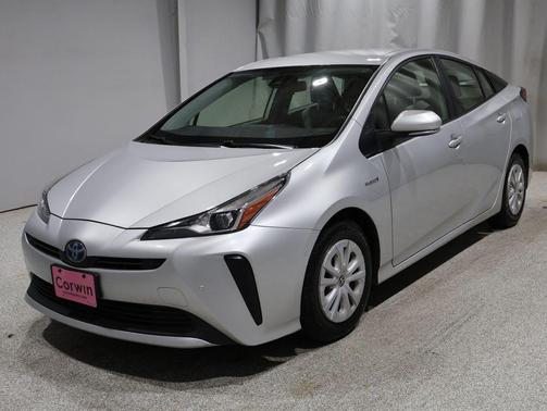 2022 Toyota Prius LE