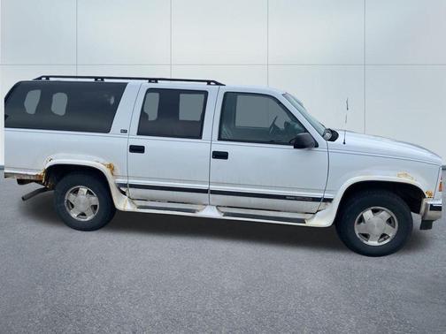 Summit White 1997 GMC Suburban SLT CMI