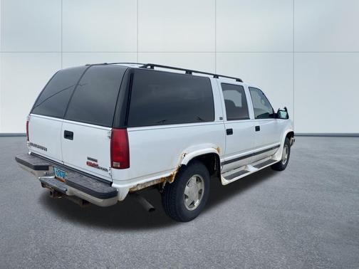 Summit White 1997 GMC Suburban SLT CMI