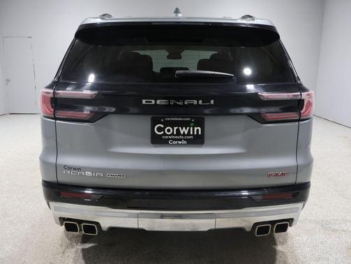 2024 GMC Acadia Denali