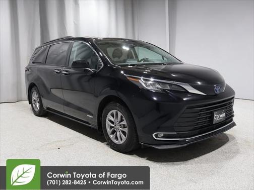 2021 Toyota Sienna XLE 7 Passenger