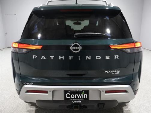 2022 Nissan Pathfinder Platinum 4WD
