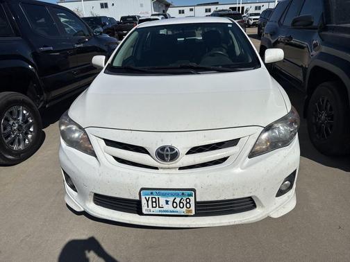Super White 2012 Toyota Corolla S