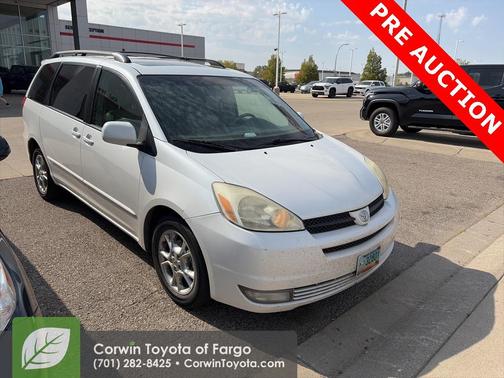 2005 Toyota Sienna XLE