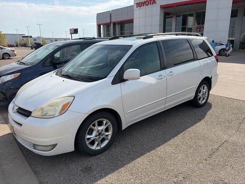 2005 Toyota Sienna XLE