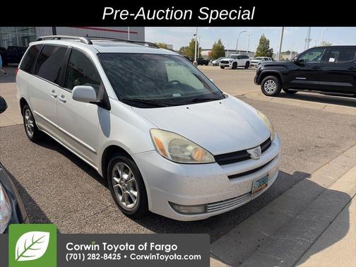 2005 Toyota Sienna XLE