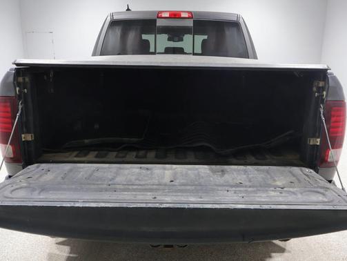 Granite Crystal Metallic Clearcoat 2017 RAM 1500 Rebel