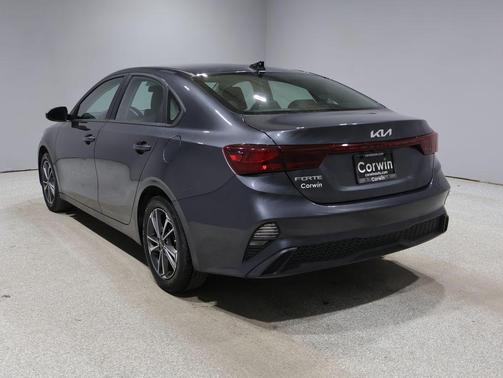 Gravity Gray 2024 Kia Forte LXS