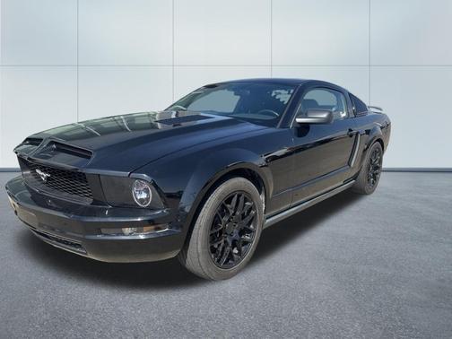Black Clearcoat 2009 Ford Mustang Base