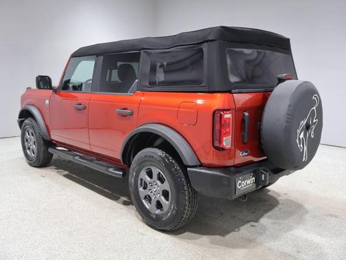 HOT PEPPER RED MET TINT CC 2023 Ford Bronco Big Bend