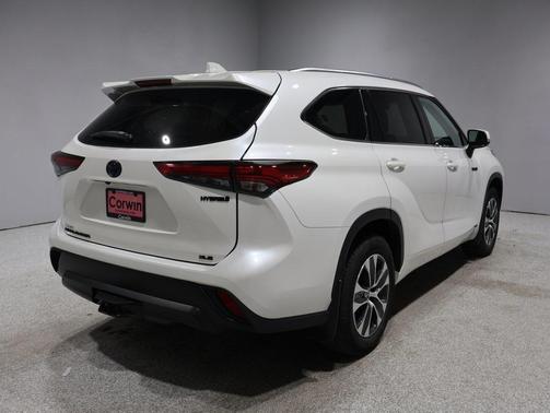 2021 Toyota Highlander Hybrid XLE