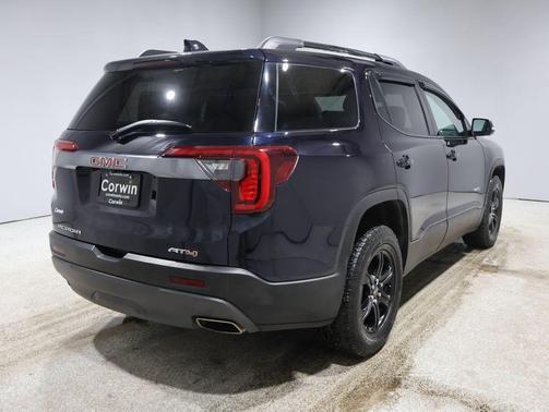 2022 GMC Acadia AT4