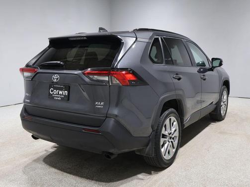 2023 Toyota RAV4 XLE Premium