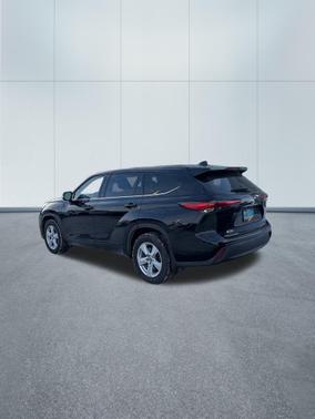 2020 Toyota Highlander LE