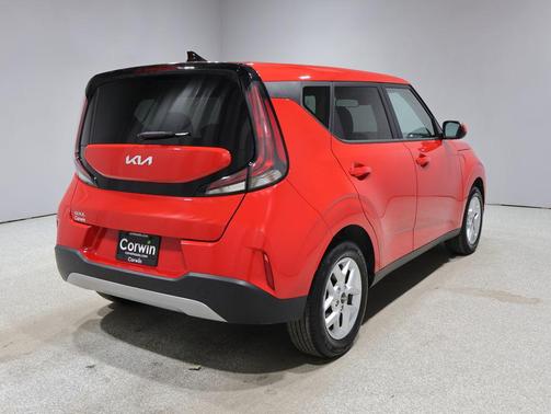 Inferno Red 2024 Kia Soul LX