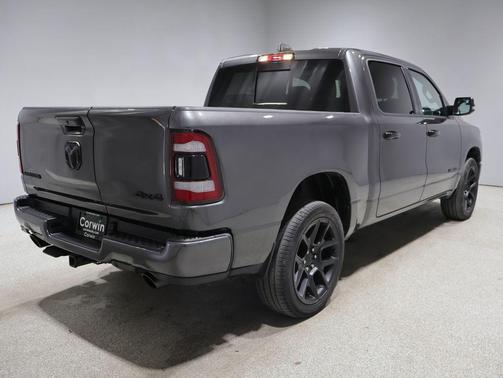Granite Crystal Metallic Clearcoat 2024 RAM 1500 Laramie