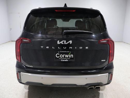 Ebony Black 2025 Kia Telluride S