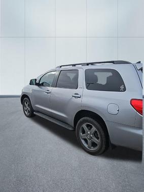 2017 Toyota Sequoia SR5