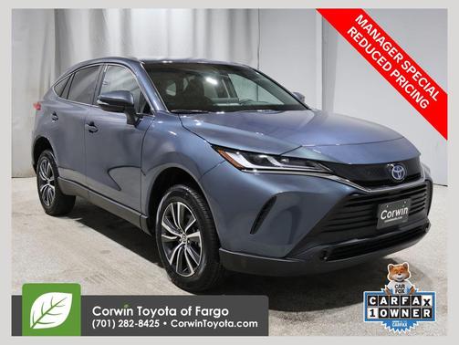 Coastal Gray Metallic 2024 Toyota Venza LE