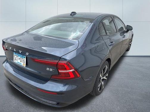 Denim Blue Metallic 2023 Volvo S60 B5 Core Dark Theme
