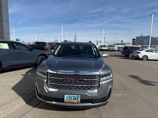2020 GMC Acadia Denali
