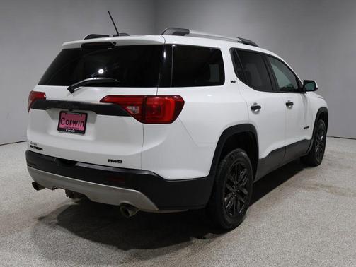 2017 GMC Acadia SLT-1