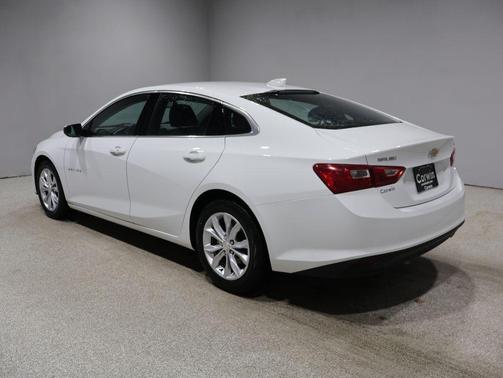 Summit White 2023 Chevrolet Malibu FWD 1LT