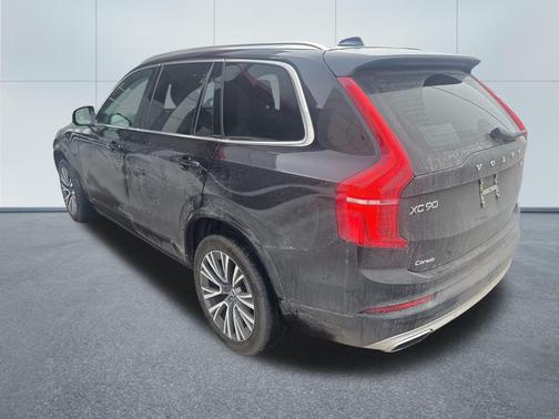 2020 Volvo XC90 T6 Momentum